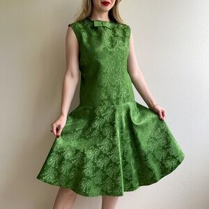 Charming Vintage 1960s Green Silk Jacquard Party Dress (L)